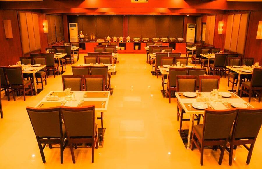 Dining Tables at The Curry Restaurant in Kanyakumari